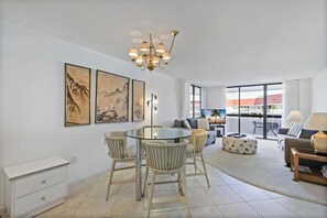 Condo, 1 Queen Bed (Condo overlooking Clam Bay with pool ) | Dining - Condo Overlooking Clam Bay With Pool and Beach Access (Marco Island)