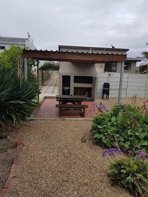 Family Cottage, 2 Bedrooms | Teres/patio