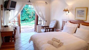 Coffres-forts dans les chambres, bureau, Wi-Fi, draps fournis