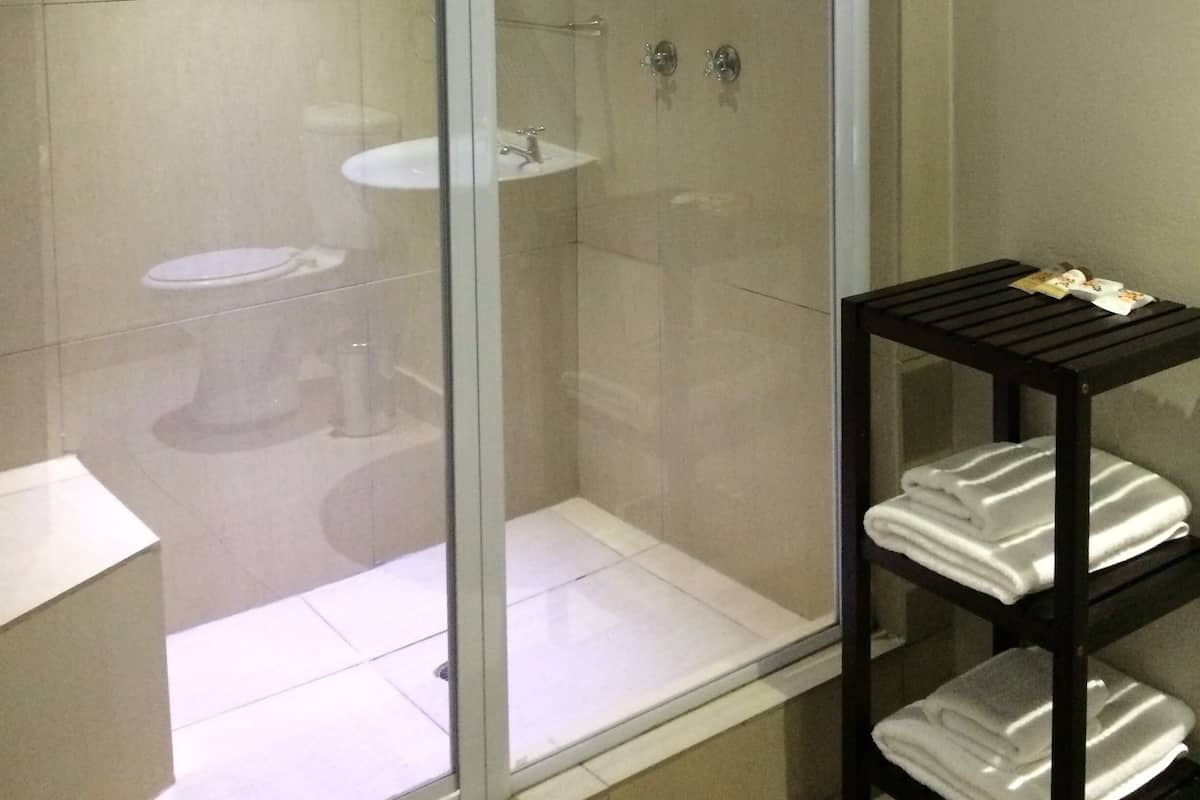 Badkamer met douche
