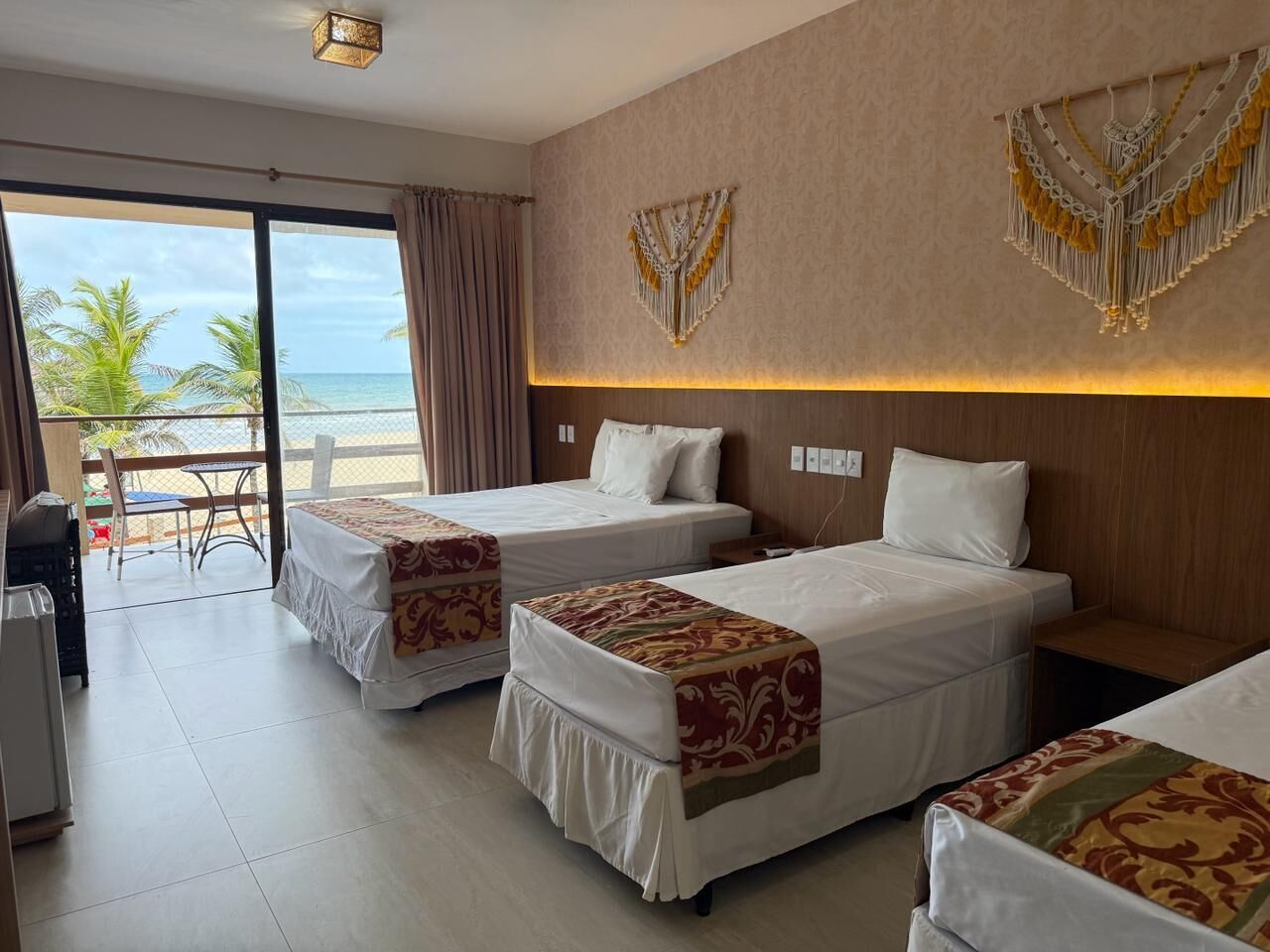 QUADRUPLE MASTER, BALCONY, OCEAN VIEW