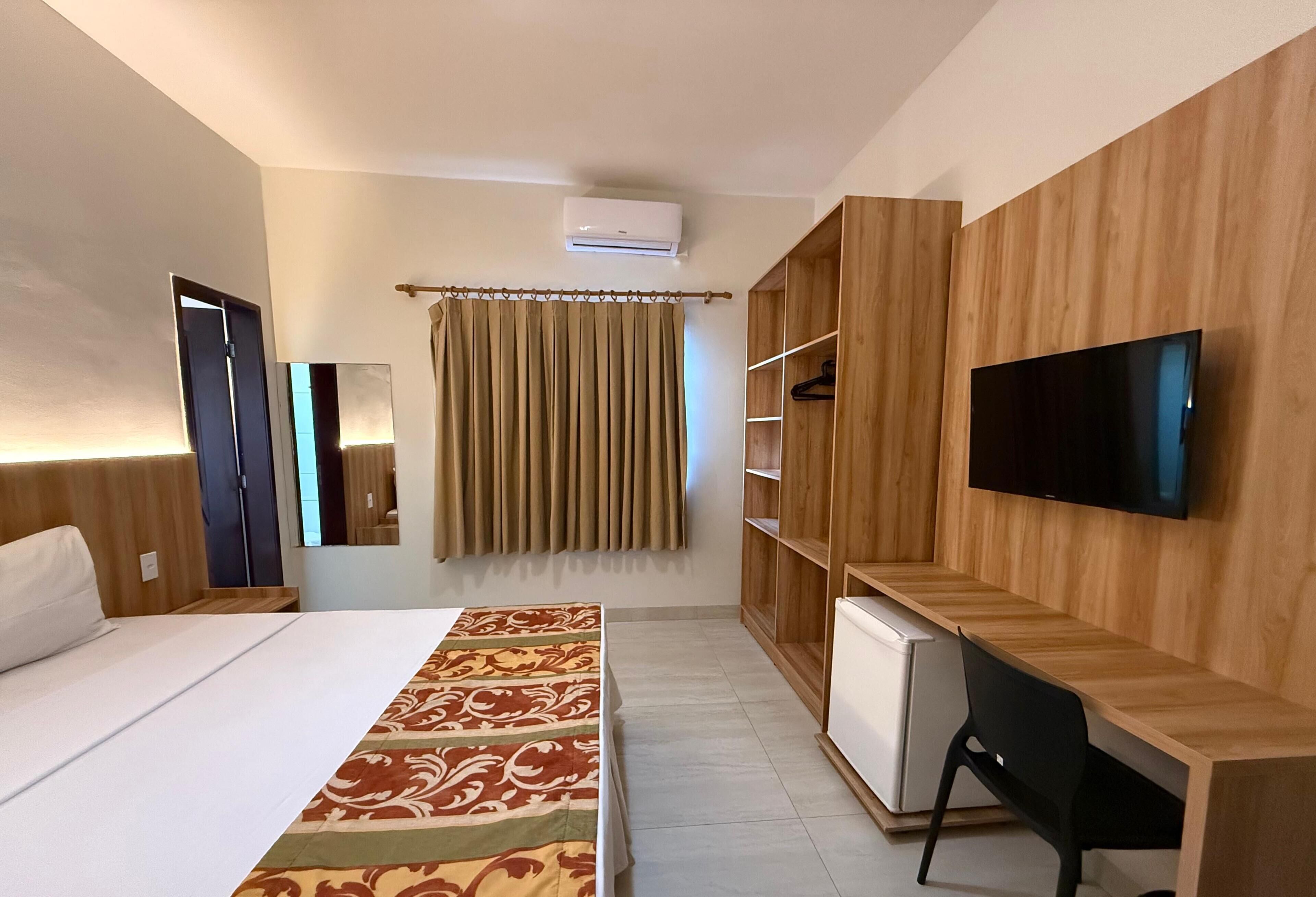 Standard Twin Room, 1 Double Bed | Minibar, desk, blackout curtains, iron/ironing board