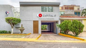 Entrada de la propiedad