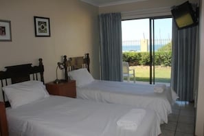 In-room safe, free WiFi, bed sheets, wheelchair access - Durban Backpackers (Durban North)