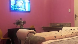 Unclassified image, 2 of 12, button - Vuvu Boutique Hotel (Qonce)