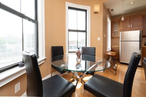 Essbereich im Zimmer