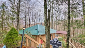 Exterior - NEW - Tree House at the Beech (Banner Elk)