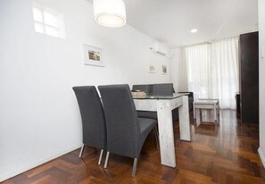 Departamento estándar | Servicio a la habitación