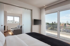Luxury Villa | 6 bedrooms, Frette Italian sheets, premium bedding, pillowtop beds