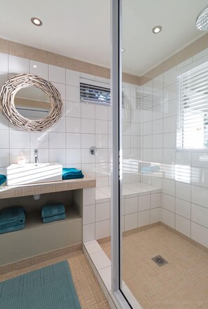 Luxury Studio, 1 Bedroom | Bathroom - Watercolours Studios (Cape Town)