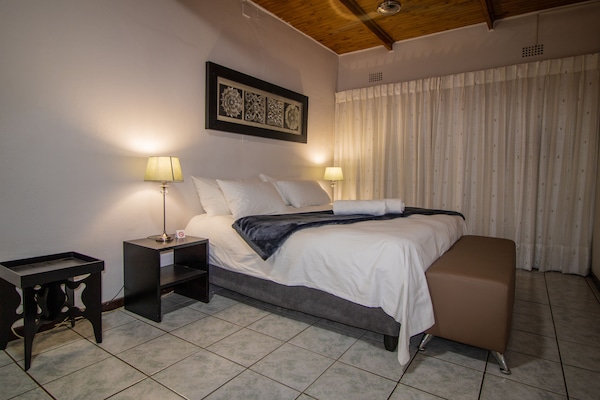 Standard Apartment, 2 Bedrooms | 2 bedrooms, iron/ironing board, free WiFi, bed sheets
