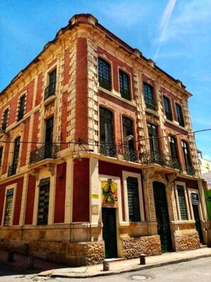 Exterior - R10 Hostal - Hostel (Bogotá)