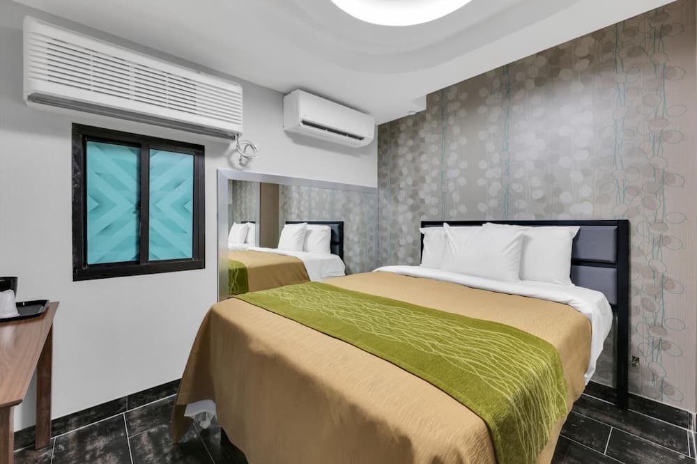 Hotel Mint JFK Airport
