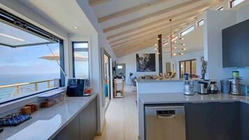 Luxury Villa, 3 Bedrooms | Private kitchen | Full-size fridge, microwave, oven, dishwasher