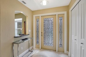 House, Multiple Beds (601 Lewis Court)