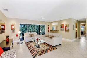 Ferienhaus, Mehrere Betten (601 Lewis Court) | Wohnzimmer