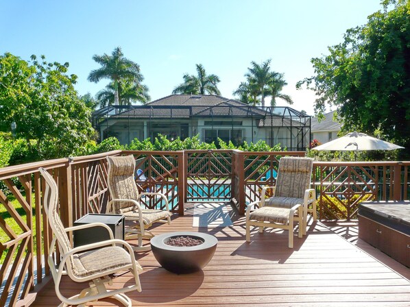 House, Multiple Beds (601 Lewis Court) | Terrace/patio