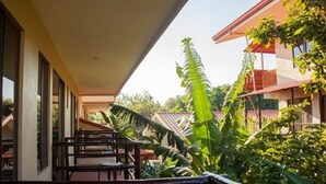 Unclassified image, 3 of 11, button - Belen Suites (San Antonio de Belen)