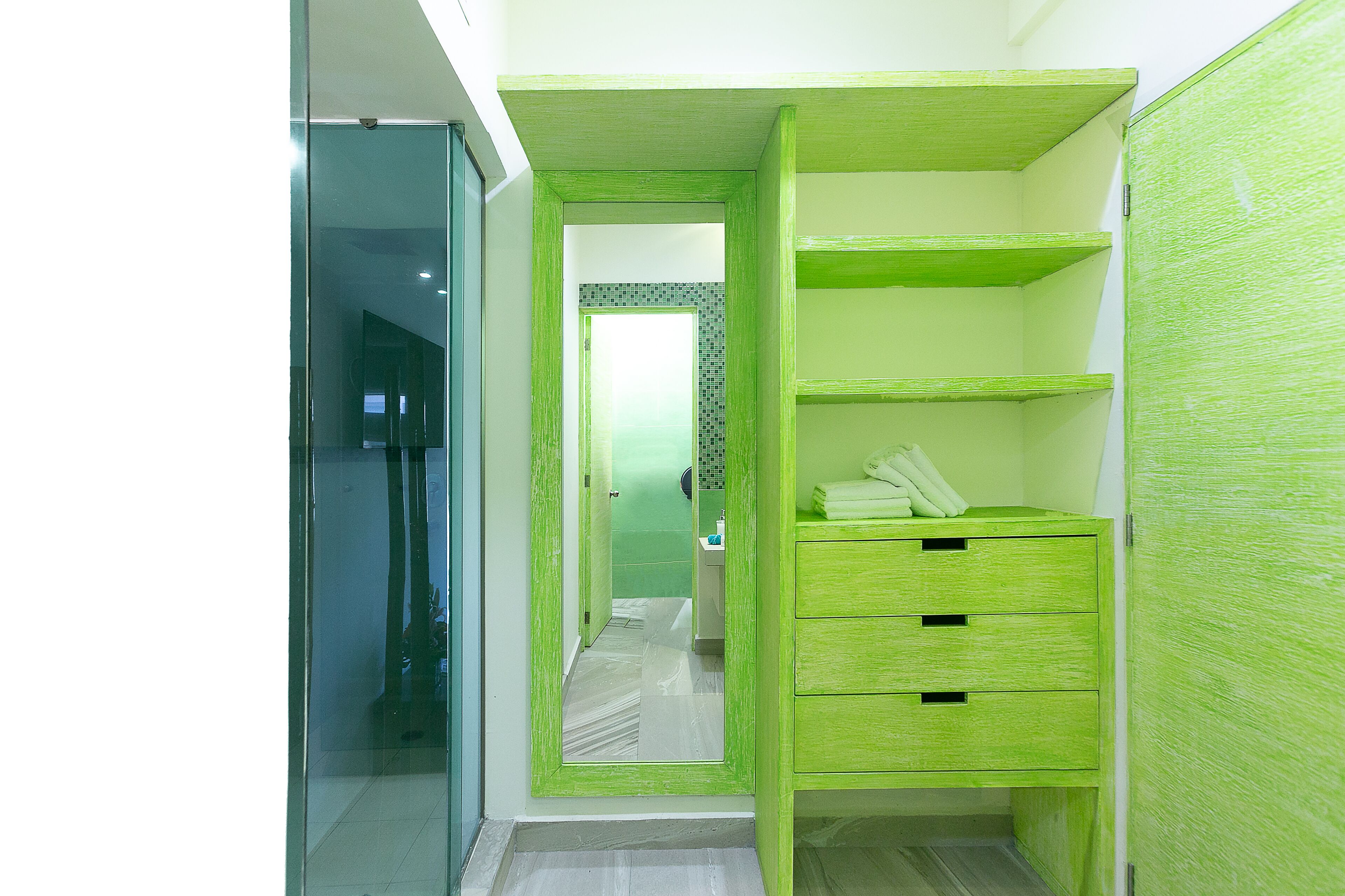 suite, multiple beds | bathroom | shower, free toiletries, hair dryer, towels