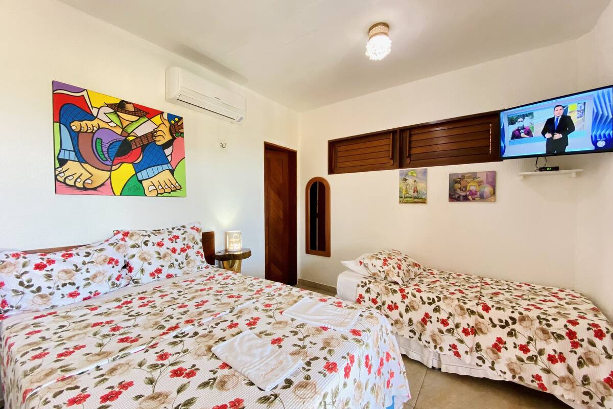 Free WiFi, bed sheets