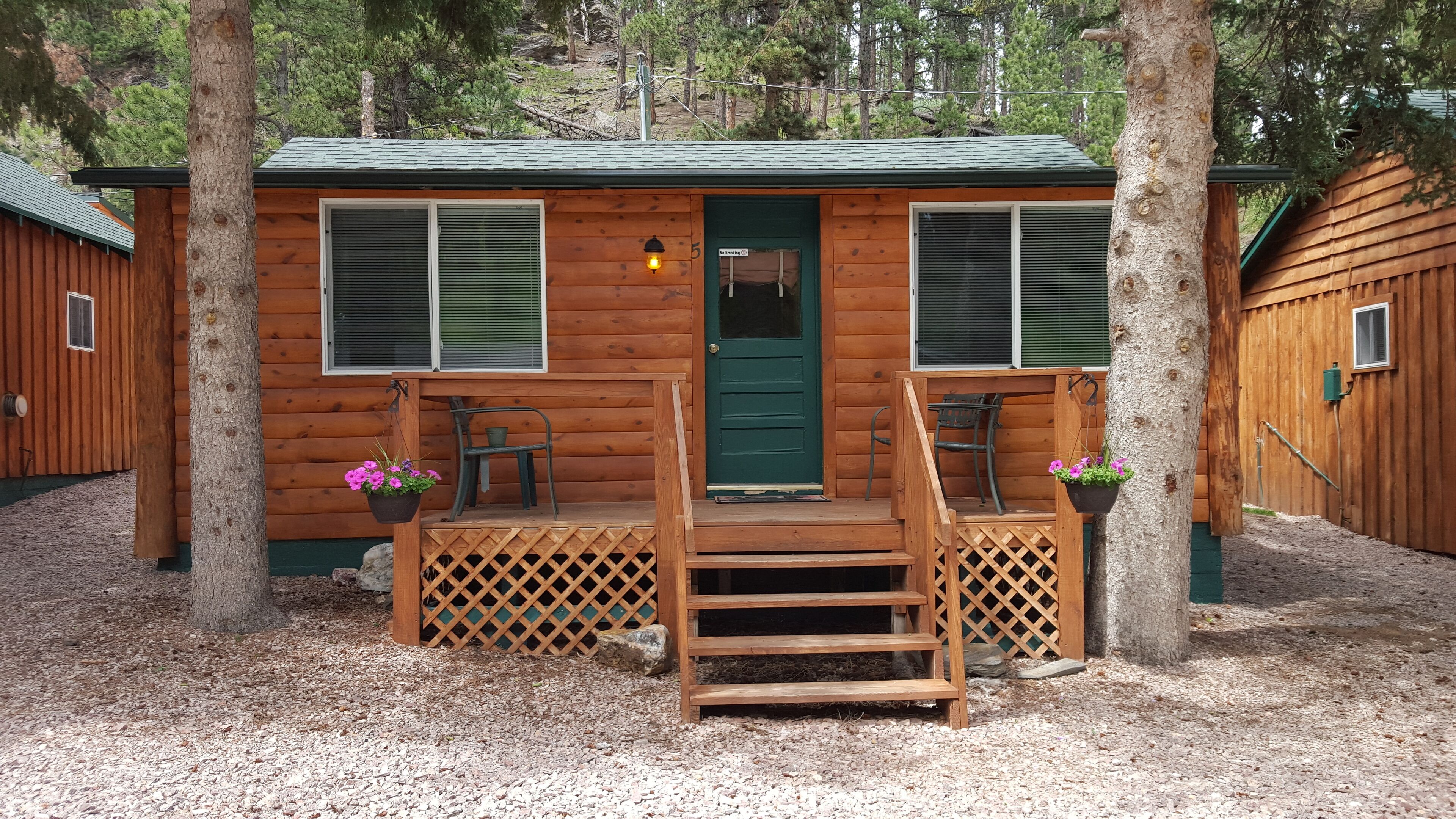Crane Cabin @ Trails End - Just 2 blocks from Main Street, Hill City!
