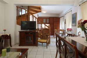 Ferienhaus, 3 Schlafzimmer | Wohnbereich | LCD-Fernseher