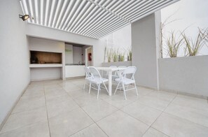 Apartamento estándar | Terraza o patio