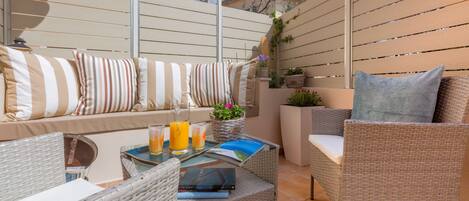 House, 3 Bedrooms | Terrace/patio