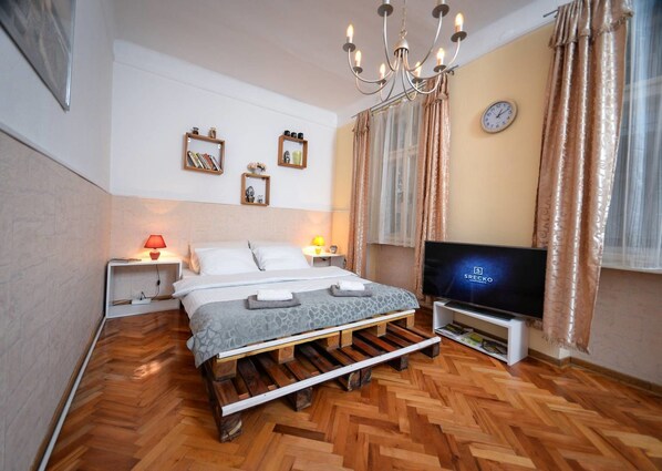 City Apartment - Srecko Apartment (Belgrade)