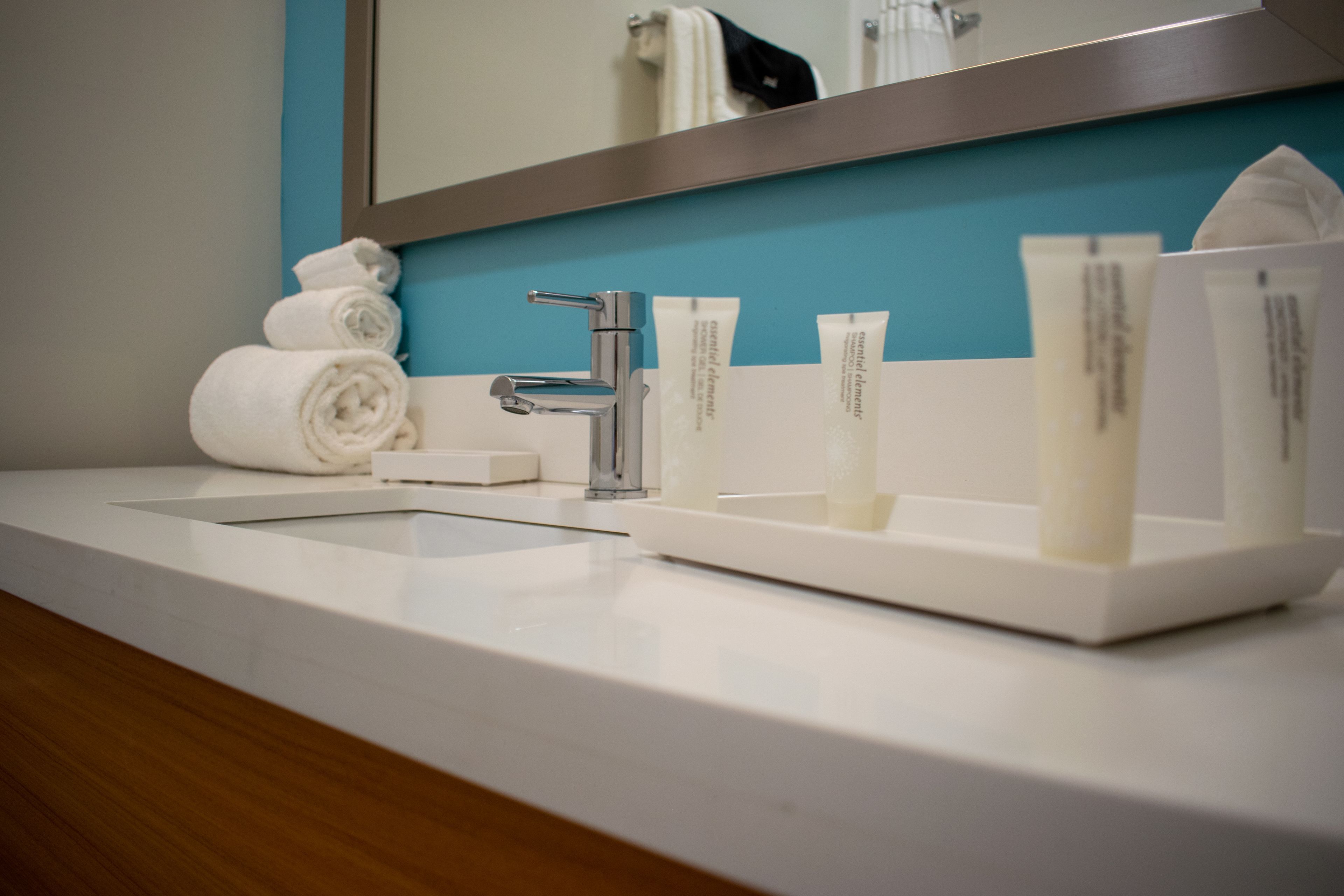 in-room safe, laptop workspace, blackout curtains, iron/ironing board