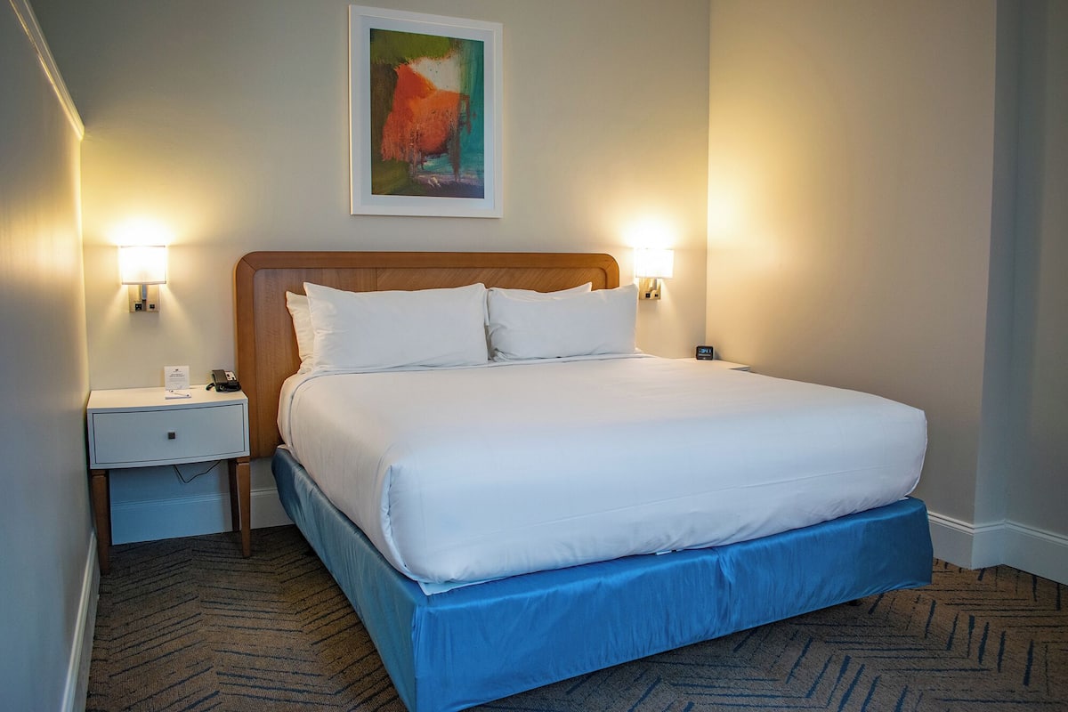 In-room safe, individually decorated, individually furnished, desk