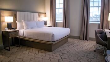 Hochwertige Bettwaren, Pillowtop-Betten, Zimmersafe