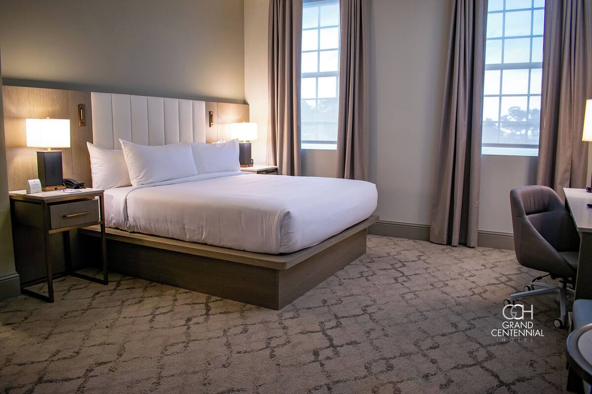 in-room safe, individually decorated, individually furnished, desk