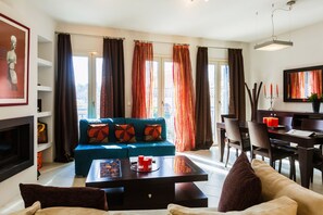 Apartment, 1 Bedroom | Living room
