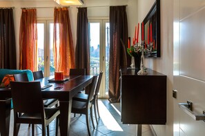 Apartment, 1 Bedroom | Living area