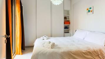Apartment, 1 Bedroom | Iron/ironing board, free WiFi, bed sheets