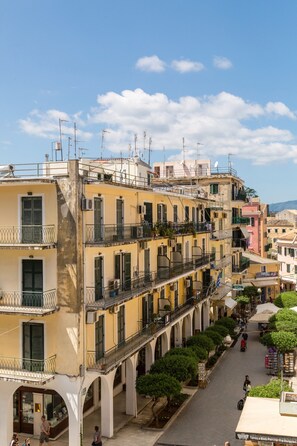 Exterior - Sidewalk Apartment (Corfu)