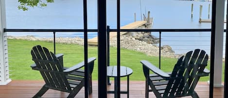 Superior Cottage, 1 King Bed with Sofa bed, Non Smoking (Martha's Vineyard) | Balcony