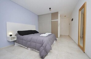 Standard Studio | Iron/ironing board, free WiFi