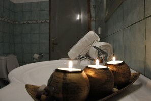 Villa, 3 Bedrooms, Pool Access | Bathroom | Free toiletries, hair dryer, towels, soap