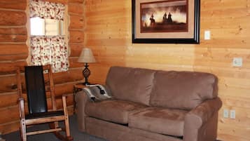 Traditional Cabin, Mountain View | Living room