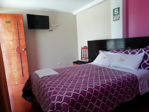 Habitación doble, 1 cama matrimonial | 1 habitación, wifi gratis y ropa de cama 