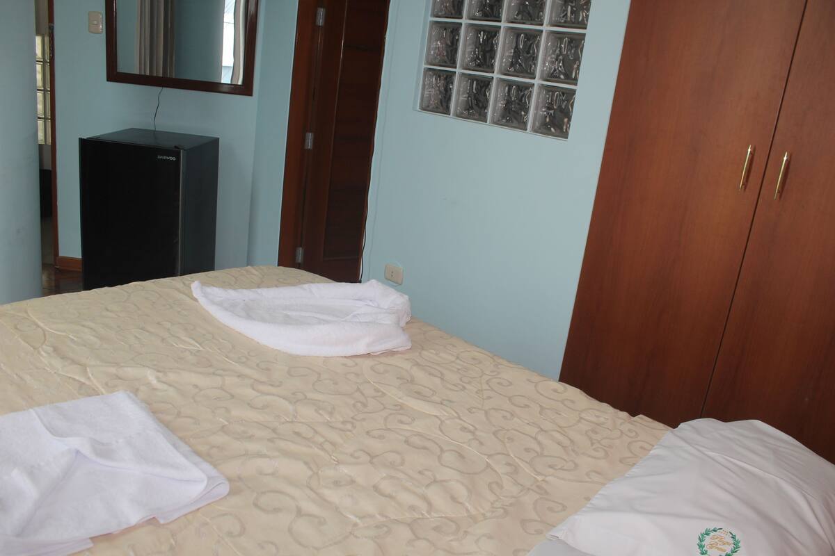 Down duvets, minibar, desk, blackout curtains