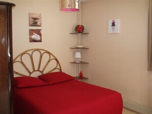 1 bedroom, iron/ironing board