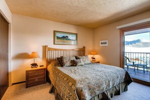 4 bedrooms, internet, bed sheets - Unique, Mountain 4 BR Condo by RedAwning (Crested Butte)