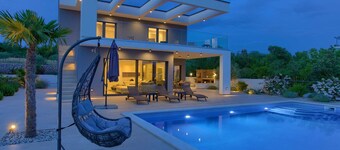 Villa QUADRA with heated pool