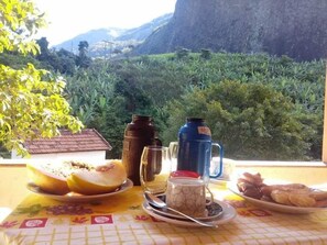 Breakfast area