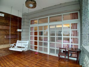 Comfort Quadruple Room | Terrace/patio - Lutenist B&B (Yuanshan)