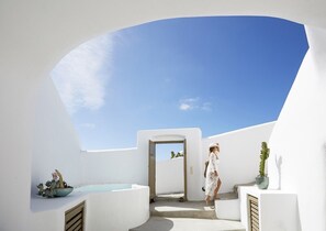 Pool - The Small Architect's House (Pyrgos Kallistis)
