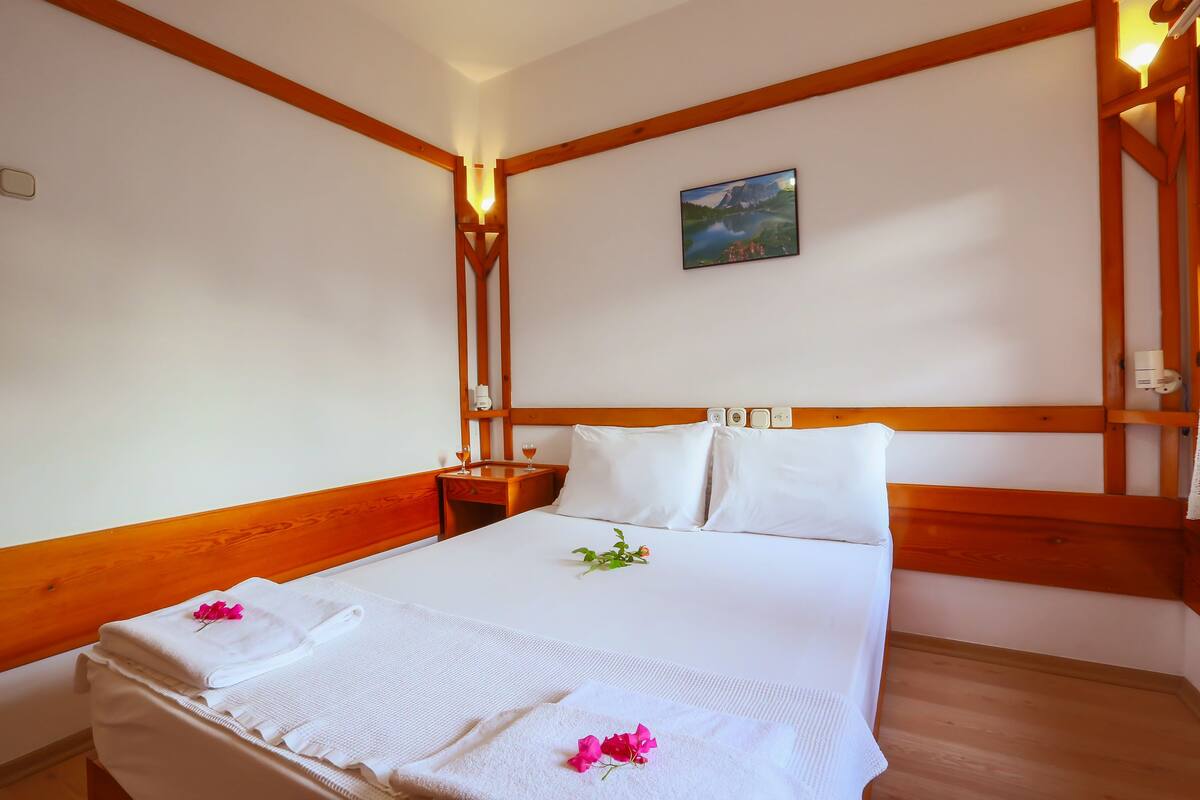 1 bilik tidur, peralatan tempat tidur premium, meja